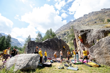 Granpablok, Parco Nazionale del Gran Paradiso - Il raduno di arrampicata boulder Granpablok 2022, Parco Nazionale del Gran Paradiso, Valle d’Aosta
