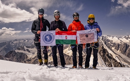 Bondit Peak, Hushe Valley, Pakistan, Laszlo Szasz, Bence Kerekes, Marton Nagy, Viktor Agoston - Bondit Peak nella Hushe Valley in Pakistan (Viktor Agoston, Bence Kerekes, Marton Nagy, Laszlo Szasz, estate 2022)