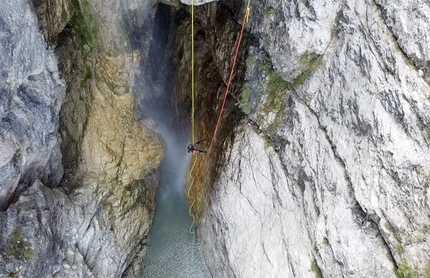 Il Canyon della Val Scura, canyoning sull’Altopiano di Lavarone (TN)