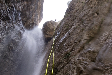 Canyon della Val Scura, Altopiano di Lavarone, Giulia Gabani, Francesco Sauro - Canyon della Val Scura, Lavarone: il Grande Salto