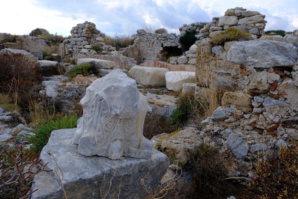 Mani, Peloponneso, Grecia, Alberto Sciamplicotti - Mani in Grecia: le suggestive rovine della fortezza del Mani a Capo Tigani