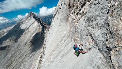 Al Sasso delle Nove (Dolomiti) Simon Kehrer e Hubert Eisendle aprono La Gana tla Pera