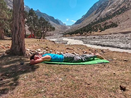 Ak-Su Valley, Pamir Alay, Kyrgyzstan, Federica Mingolla, Niccolò Bartoli, Vivere la Vita - Base Camp vibes while making the first ascent of Vivere la Vita (800m, 7b), Slesova Peak south buttress, Ak-Su Valley, Kyrgyzstan (Niccolò Bartoli, Federica Mingolla summer 2022)