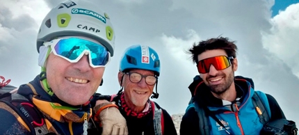 Moreno Pesce, Tofana di Mezzo, Dolomiti - Moreno Pesce in cima alla Tofana di Mezzo, Dolomiti il 30/08/2022, insieme a Lino De Nes e Jacopo Bernard
