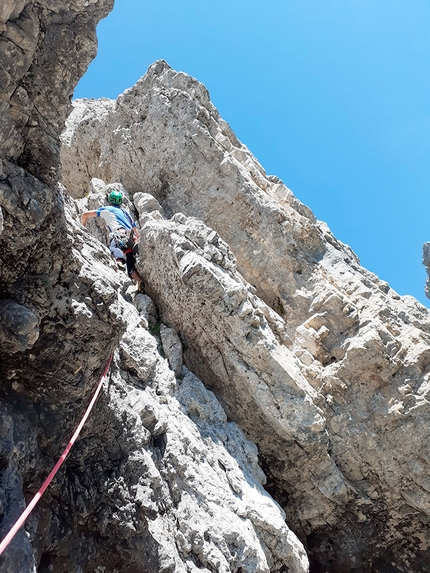 Campanile degli Amici, Pale di San Lucano, Dolomiti, Ivo Ferrari, Federica Maslowsky - L'apertura di 'Sognai talmente forte che mi uscì il sangue dal naso' al Campanile degli Amici, Pale di San Lucano, Dolomiti (Ivo Ferrari, Federica Maslowsky (27/06/2022)