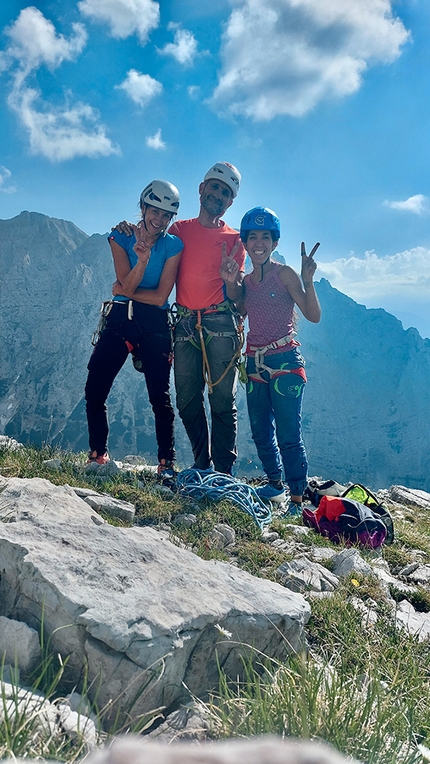 Spallone Irene, Dolomiti di Brenta, Via Per Lory, Davide Ortolani, Soukaina Dali, Monica Susat - Monica Susat, Davide Ortolani e Soukaina Dali in cima alla Via Per Lory, Spallone Irene, Dolomiti di Brenta
