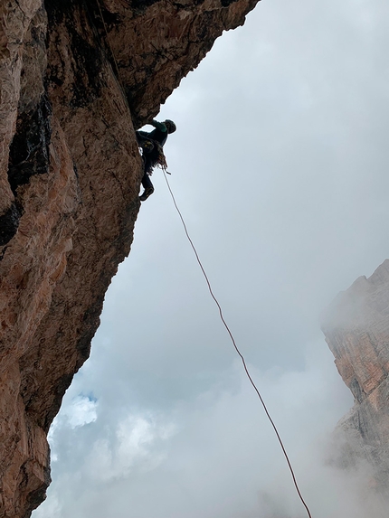 Dolomiti di Brenta, Castello di Vallesinella, Hybris, Alessandro Beber, Marco Maganzini - L'apertura di Hybris al Castello di Vallesinella, Dolomiti di Brenta (Alessandro Beber, Marco Maganzini 30/06/2022)