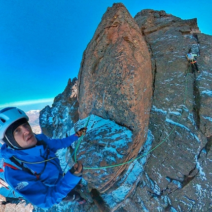 Monviso, Barbara Vigl, David Göttler - Barbara Vigl e David Göttler durante la traversata invernale della cresta NNO del Monviso, marzo 2022