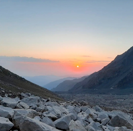 Iran, arrampicata, Alam Kooh, Mountain Warriors, Nasim Eshqi, Sina Heidari - Apertura di Mountain Warriors alla Sun Tower di Alam Kooh in Iran (Nasim Eshqi, Sina Heidari estate 2022)