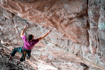 Stefano Ghisolfi, Silence, Flatanger - Stefano Ghisolfi showing how it's done: brushing the holds on Silence 9c at Flatanger in Norway