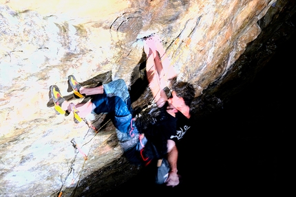 Hamish McArthur, Hunger, Malcom Smith, The Anvil, Scotland - Hamish McArthur repeating Hunger 9a at The Anvil in Scotland