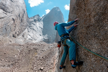 New free climb on Little Asan in Karavshin (Kyrgyzstan)