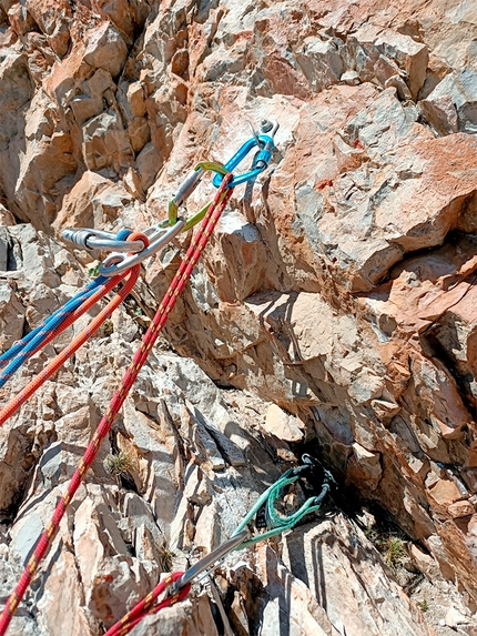 Cima Roma, Dolomiti di Brenta, Caput Mundi, Alessandro Beber, Matteo Pavana, Alberto Fedrizzi - Caput Mundi alla Cima Roma, Dolomiti di Brenta, di Alessandro Beber, Matteo Pavana e Alberto Fedrizzi.