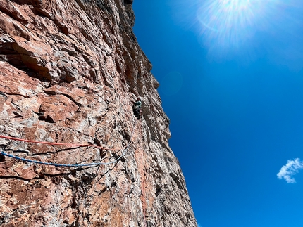 Caput Mundi alla Cima Roma, Dolomiti di Brenta, per Alessandro Beber, Alberto Fedrizzi e Matteo Pavana