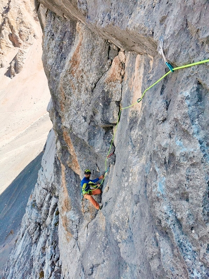 Sasso delle Nove, Dolomiti, Simon Kehrer, Hubert Eisendle - La prima salita di Herz über Kopf alla parete NE di Sasso delle Nove (Sas dles Nö), Fanes, Dolomiti (Simon Kehrer, Hubert Eisendle 29/08/2022)