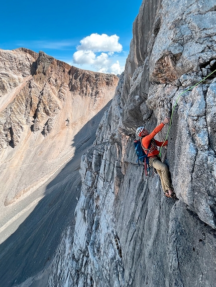 Sasso delle Nove, Dolomiti, Simon Kehrer, Hubert Eisendle - La prima salita di Herz über Kopf alla parete NE di Sasso delle Nove (Sas dles Nö), Fanes, Dolomiti (Simon Kehrer, Hubert Eisendle 29/08/2022)