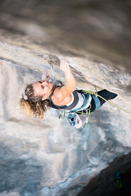 Claudia Ghisolfi, TCT, Gravere - Claudia Ghisolfi sending TCT (9a) at Gravere in Italy