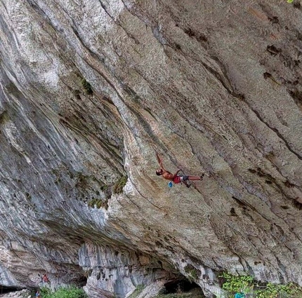 Lorenzo Bogliacino e Andrea Chelleris da 9a alle Gorges du Loup e Mišja peč