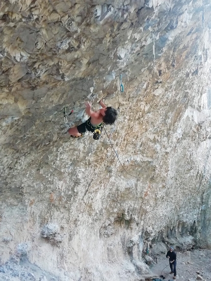 Andrea Chelleris - Andrea Chelleris sale Martin Krpan (9a) a Mišja peč in Slovenia.