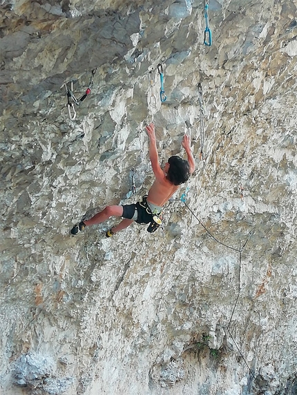 Lorenzo Bogliacino - Martin Krpan sale Martin Krpan (9a) a Mišja peč in Slovenia.