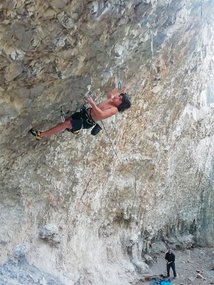 Andrea Chelleris - Andrea Chelleris sale Martin Krpan (9a) a Mišja peč in Slovenia.