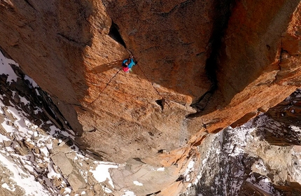 Filip Babicz, Grand Capucin, Monte Bianco, Via degli Svizzeri, O Sole Mio - Filip Babicz climbing Grand Capucin in the Mont Blanc massif in just 49 minutes on 23/09/2022