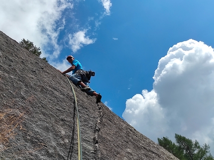 Iron Man e Jurassic Park, due nuove vie in Val di Ferro (Val di Mello)