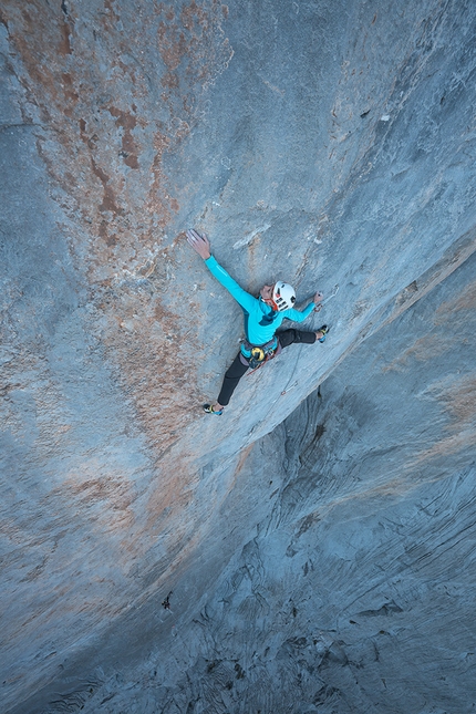 Rayu, Picos de Europa, Sasha DiGiulian, Matilda Söderlund, Brette Harrington - Matilda Söderlund climbing Rayu on the south face of Peña Santa de Castilla (2596m) in the Picos de Europa massif, with Brette Harrington and Sasha DiGiulian