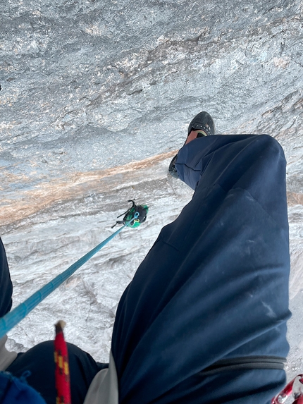 Janluca Kostner, Chimera Verticale, Civetta, Dolomiti - Janluca Kostner making the first solo ascent of Chimera Verticale, Civetta, Dolomites on 13-14/09/2022