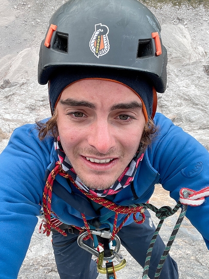 Janluca Kostner, Chimera Verticale, Civetta, Dolomiti - Janluca Kostner making the first solo ascent of Chimera Verticale, Civetta, Dolomites on 13-14/09/2022