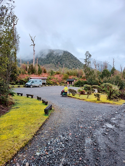 Patagonia, trekking, Cile, Parco Nazionale Pumalin Douglas Tompkins, Nicolò Guarrera - Entrata trekking vulcano Chaiten, Parco Nazionale Pumalin Douglas Tompkins, Patagonia, Cile