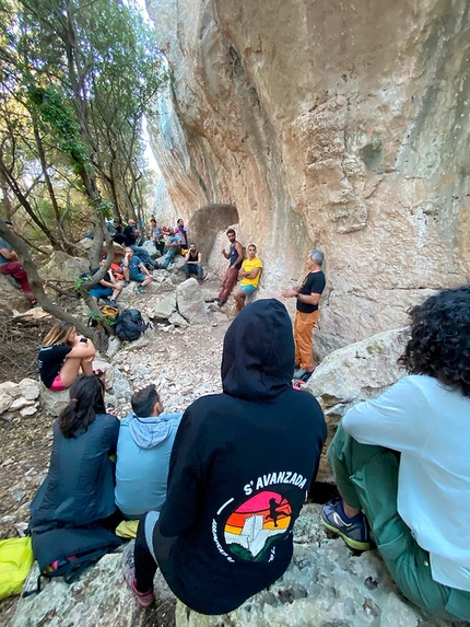 Segariu, Sardegna - Maurizio Oviglia al Bolt Day nella nuova falesia di Segariu in Sardegna