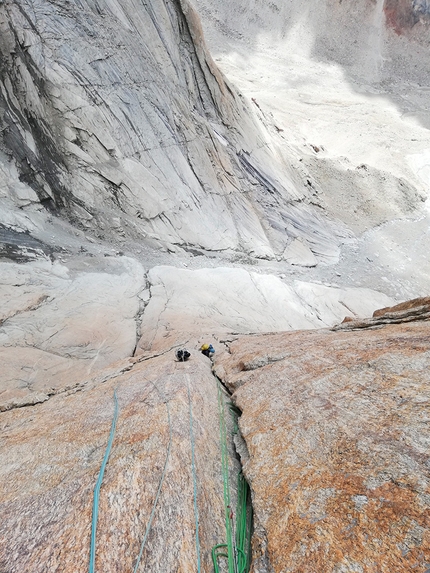 Tasio Martin, Marc Toralles, Shafat Valley, Zanskar, India - Tasio Martin and Marc Toralles making the first ascent of Txoria Txori (740m, 7a+) on the hitherto unlcimbed Punta Guillem Aparicio, Shafat Valley, Zanskar, India, August 2022