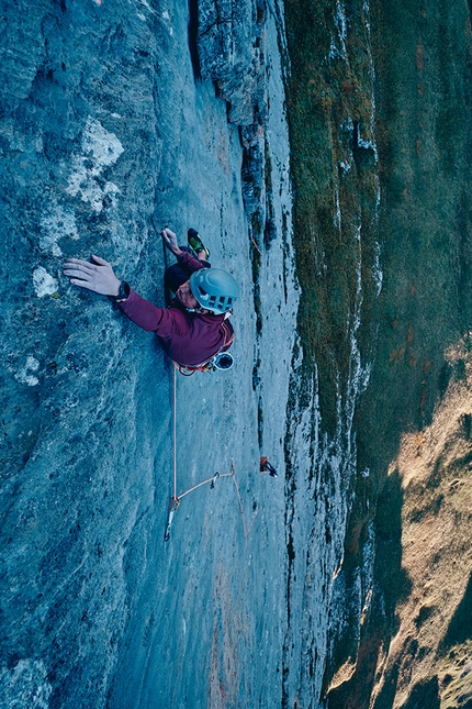 Michael Wohlleben, Bodhichitta, Westliche Dreifaltigkeit, Switzerland - Michael Wohlleben climbing Bodhichitta, Westliche Dreifaltigkeit, Switzerland