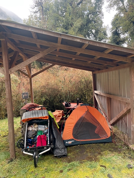 Parco Nazionale Qeulat, Patagonia, Cile, Nicolò Guarrera - Camping settore Angostura, Parco Nazionale Qeulat (Patagonia, Cile)