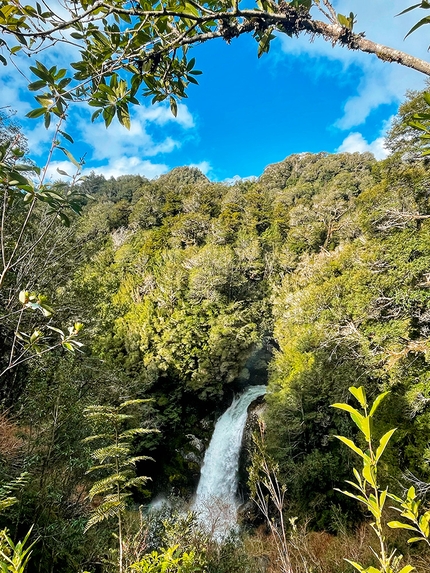 Parco Nazionale Qeulat, Patagonia, Cile, Nicolò Guarrera - Cascada Padre Garcia, Parco Nazionale Qeulat (Patagonia, Cile)