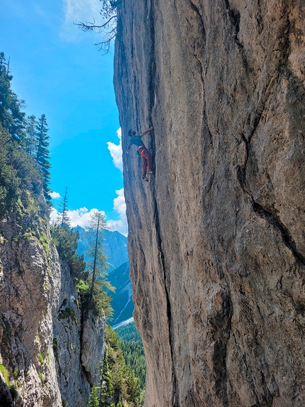 Digola, Val Comelico - Andrea Polo climbing Digola Style, Digola, Val Comelico