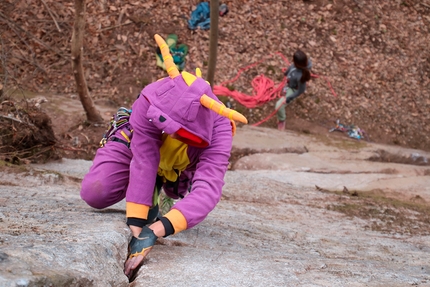 Arrampicata trad in Val di Susa / Il Cit District e il Crack Party 2022