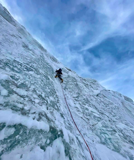 Breithorn Centrale, François Cazzanelli, Jerome Perruquet, Stefano Stradelli - Making the first ascent of 'Essere o non Essere' on the north face of Breithorn Centrale (François Cazzanelli, Jerome Perruquet, Stefano Stradelli 13/19/2022)