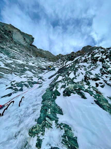 Breithorn Centrale, François Cazzanelli, Jerome Perruquet, Stefano Stradelli - Making the first ascent of 'Essere o non Essere' on the north face of Breithorn Centrale (François Cazzanelli, Jerome Perruquet, Stefano Stradelli 13/19/2022)