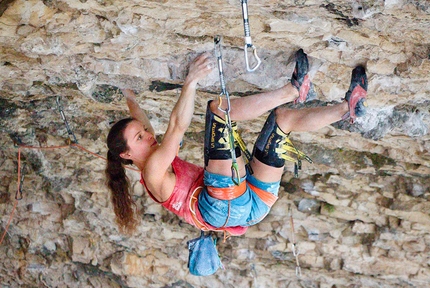 Anak Verhoeven, Rodellar, No pain no gain, Spain - Anak Verhoeven dealing with No pain no gain 9a+ at Rodellar in Spain