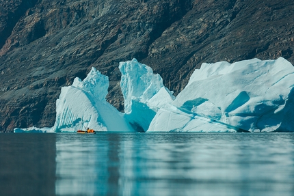 Greenland climbing, Jacob Cook, Bronwyn Hodgins, Jaron Pham, Zack Goldberg-Poch, Angela Vanwiemeersch, Kelsey Watts  - Climbing in Greenland: 