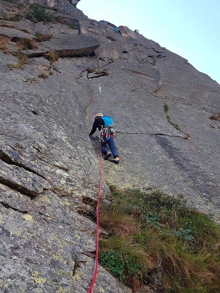 Via dell’Addio, Parete dei Titani, Vallone di Sea, Luca Enrico - Matteo Enrico scala la nuova L6 della Via dell’Addio, Parete dei Titani, Vallone di Sea