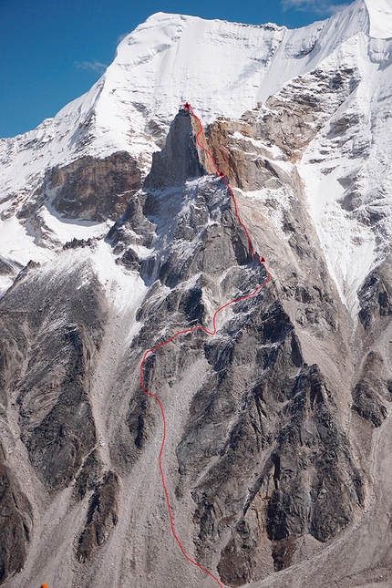 Ondrej Huserka, Wadim Jabłoński, Gangotri Gambling, Garhwal Himalaya, India - Ondrej Huserka and Wadim Jabłoński establishing 'Gangotri Gambling' on Phaalkan Meenaar Tower, Garhwal Himalaya, India, October 2022