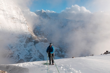 Ondrej Huserka, Wadim Jabłoński, Gangotri Gambling, Garhwal Himalaya, India - Ondrej Huserka and Wadim Jabłoński establishing 'Gangotri Gambling' on Phaalkan Meenaar Tower, Garhwal Himalaya, India, October 2022