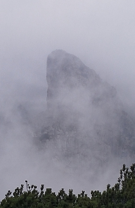 Un sogno lungo trent’anni, Torre Winkel, Alpi Carniche, Giorgio Bianchi, Gianfranco Ferrari, Mauro Grossutti - Un sogno lungo trent’anni alla Torre Winkel (Alpi Carniche) di Giorgio Bianchi, Gianfranco Ferrari, Mauro Grossutti