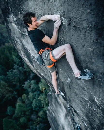 Watch Adam Ondra establish bold 8b ground-up on Czech sandstone