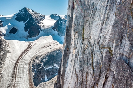 Nuove vie d'arrampicata alle Vampire Spires in Canada, di Sebastian Pelletti & Co