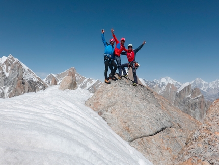 Uli Biaho Spire, Trango. L’intervista a Alessandro Baù, Leonardo Gheza e Francesco Ratti dopo Refrigerator Off-Width