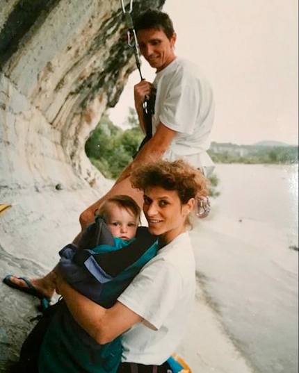 Anak Verhoeven - Anak Verhoeven with her family